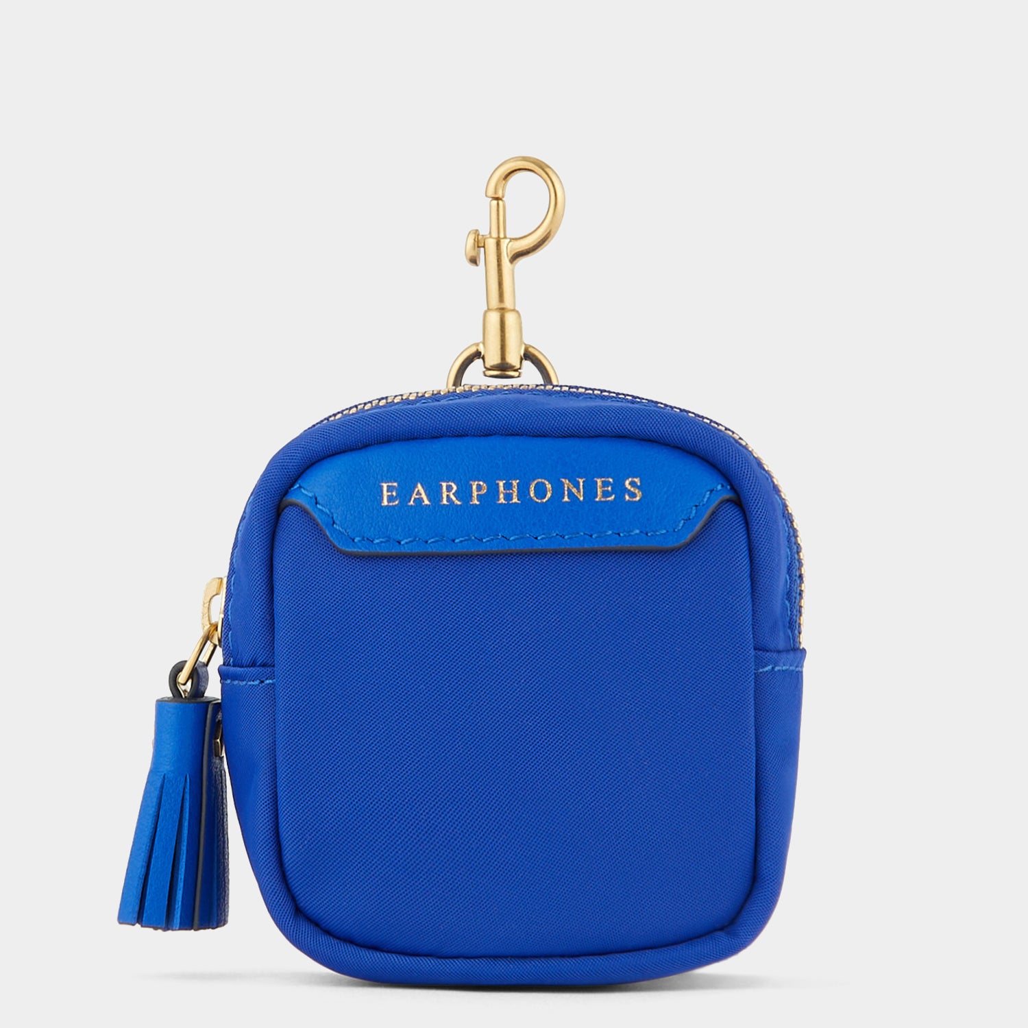 イヤホン ポーチ -

                  
                    ECONYL® Regenerated Nylon in Electric Blue -
                  

                  Anya Hindmarch JP
