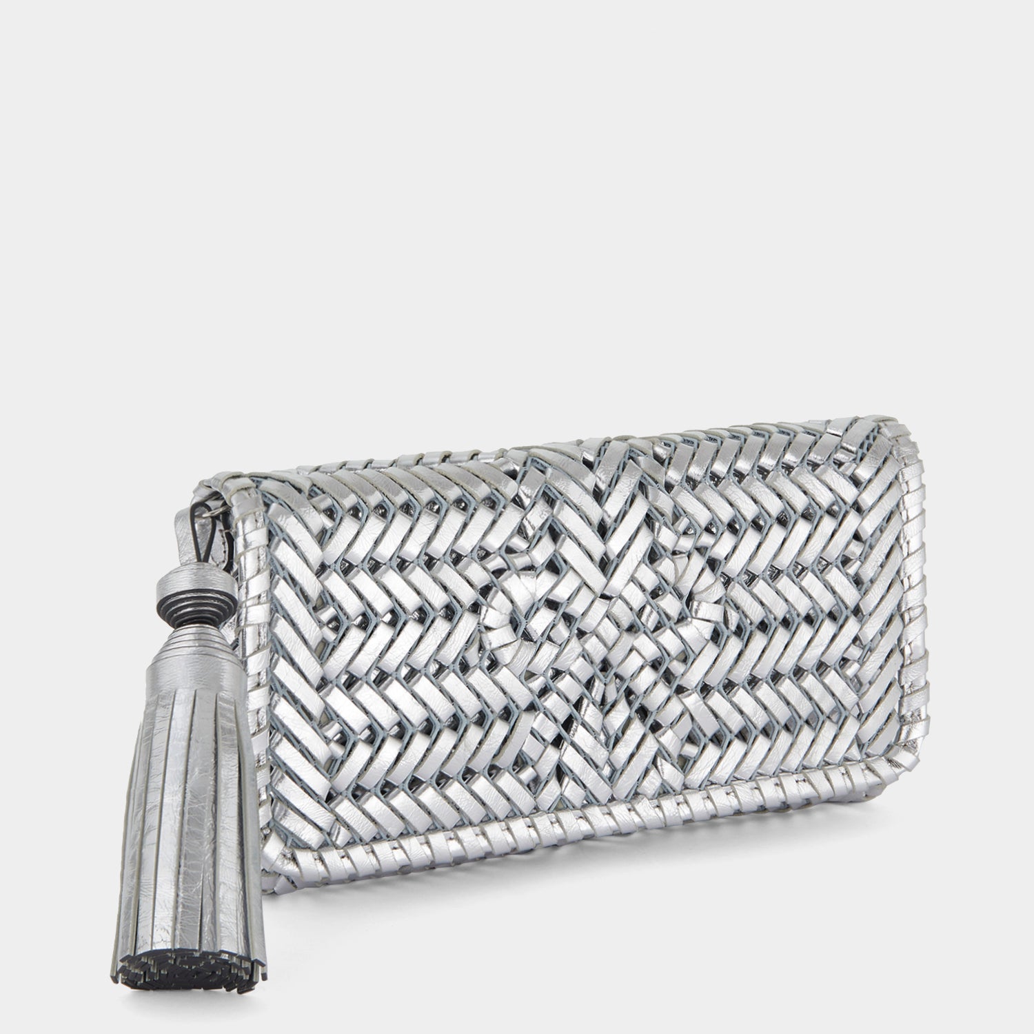 ニーソン タッセル クラッチ -

                  
                    Mirror Leather in Silver -
                  

                  Anya Hindmarch JP
