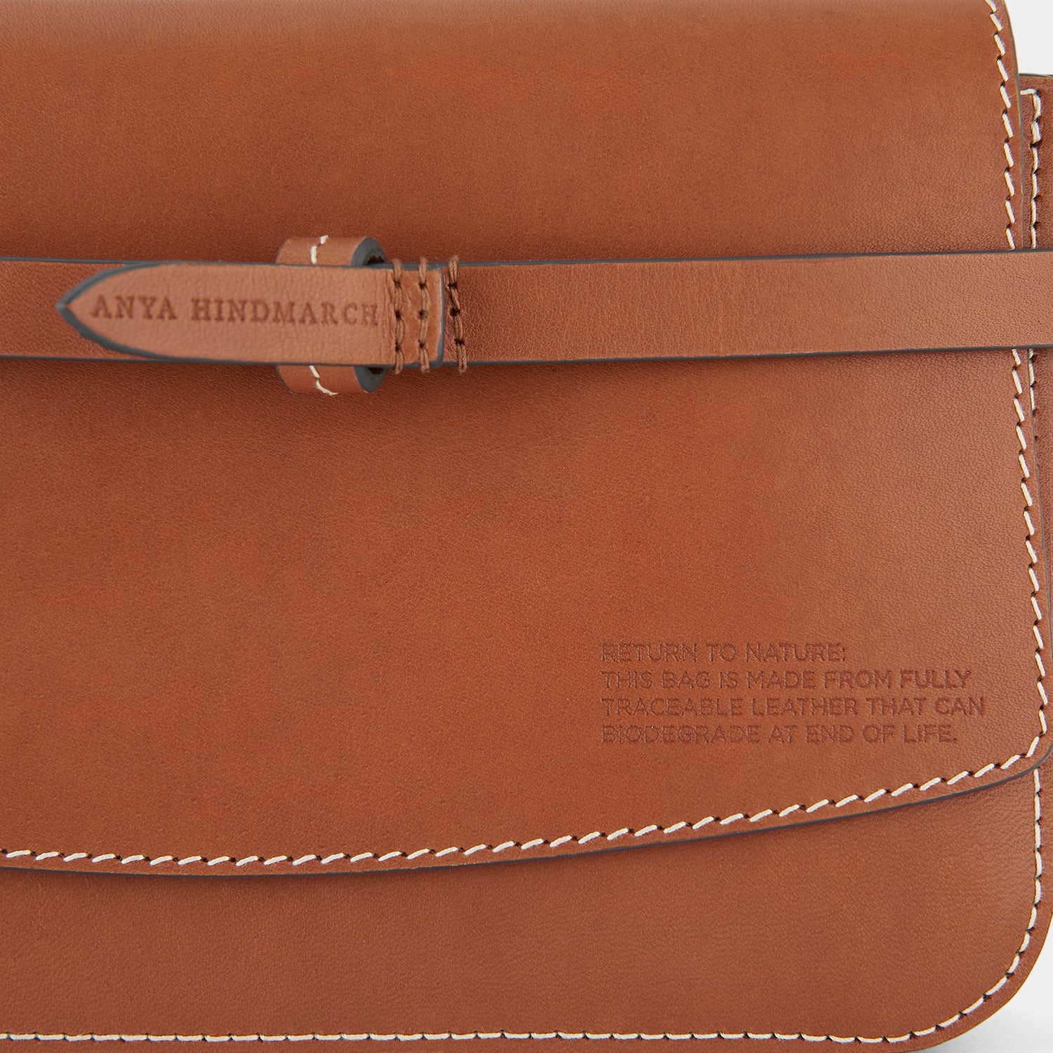 「Return to Nature」 クラッチ -

                  
                    Compostable Leather in Tan -
                  

                  Anya Hindmarch JP
