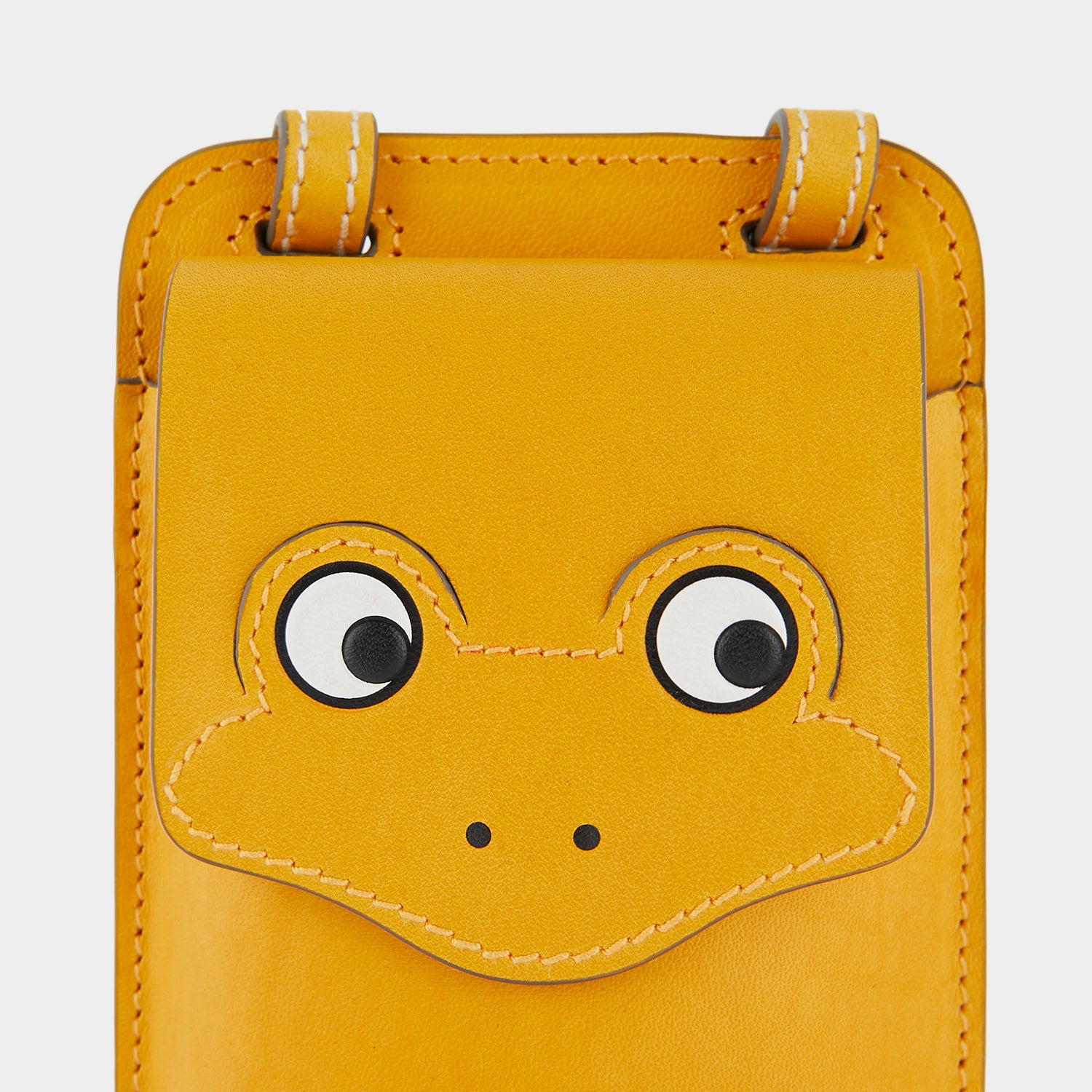 「Return to Nature」 カエル スマホ ポーチ -

                  
                    Compostable Leather in Honey -
                  

                  Anya Hindmarch JP
