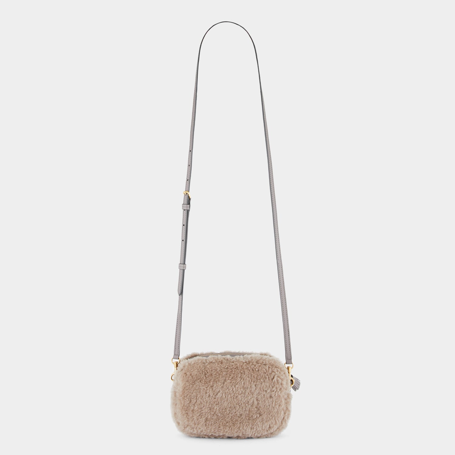 シアリング アイズ クロスボディ -

                  
                    Shearling in Porcini -
                  

                  Anya Hindmarch JP
