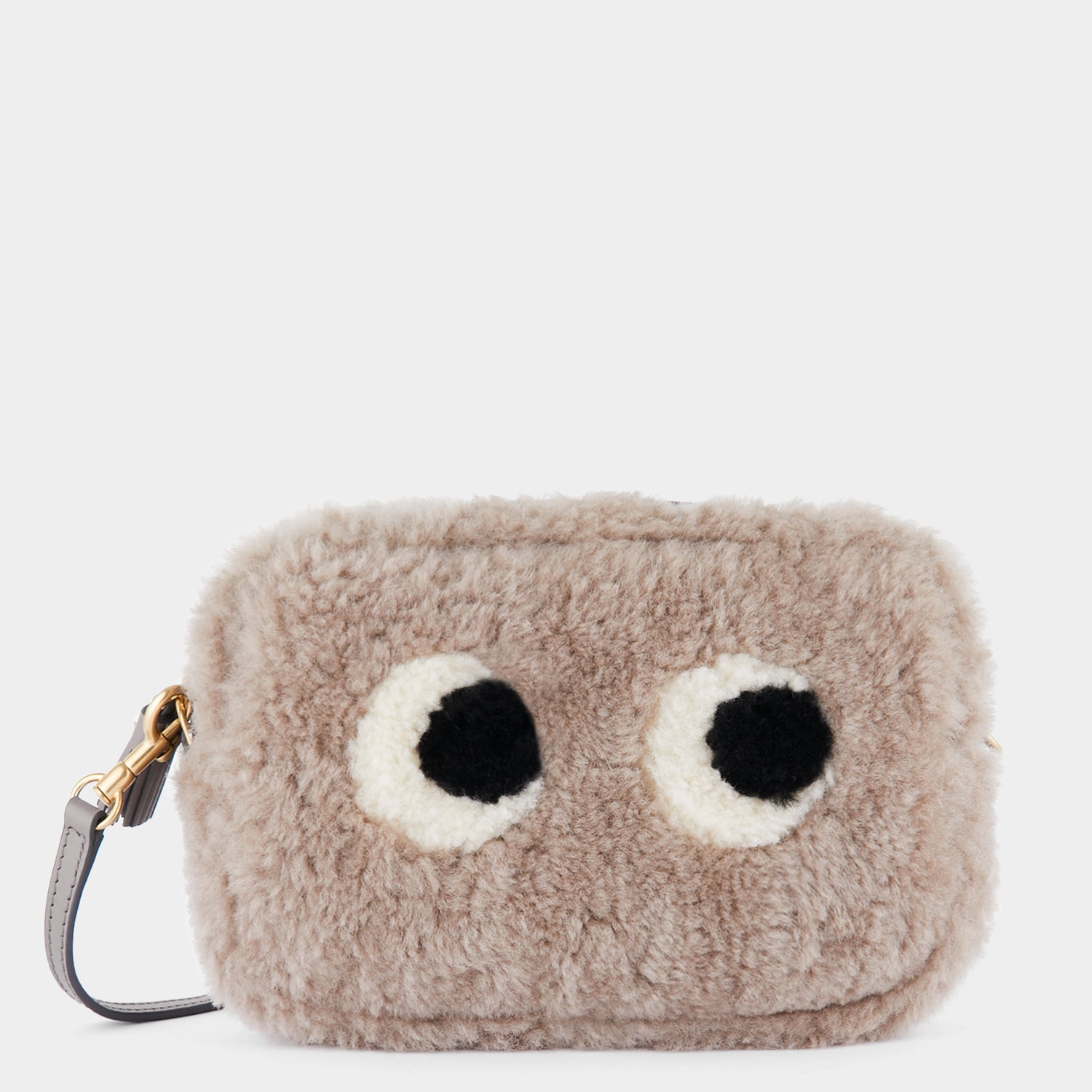 シアリング アイズ クロスボディ -

                  
                    Shearling in Porcini -
                  

                  Anya Hindmarch JP

