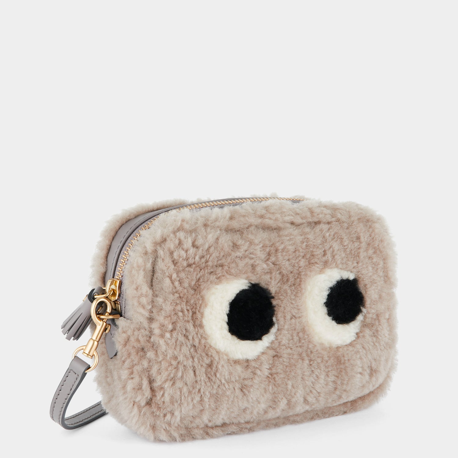 シアリング アイズ クロスボディ -

                  
                    Shearling in Porcini -
                  

                  Anya Hindmarch JP
