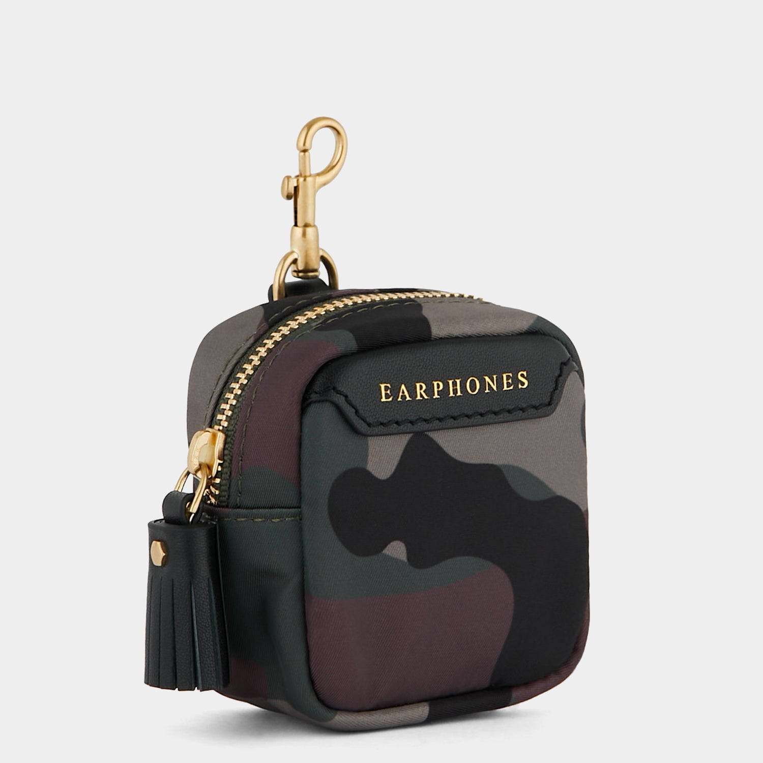 イヤホン ポーチ -

                  
                    ECONYL® Regenerated Nylon in Camo Green -
                  

                  Anya Hindmarch JP
