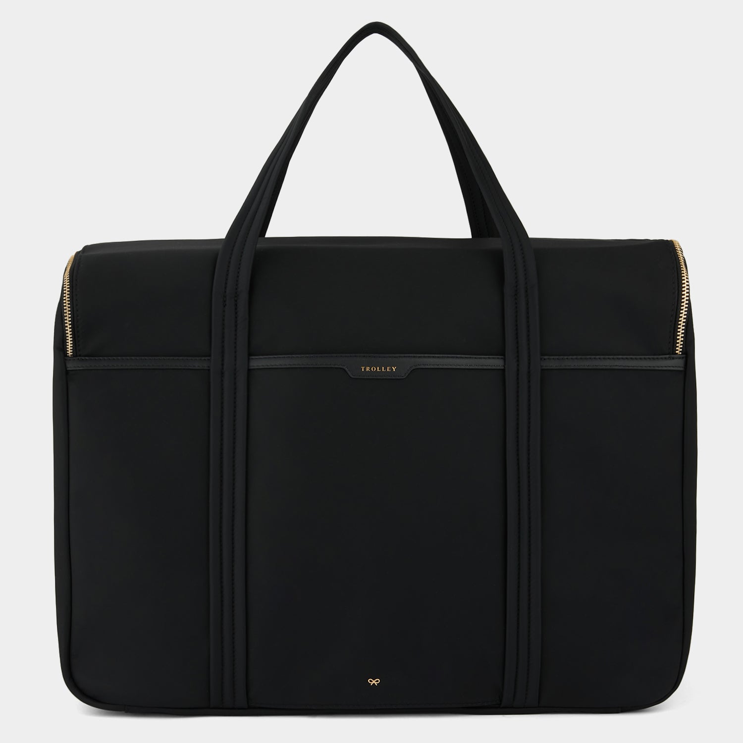 モバイル ワードローブ -

                  
                    Recycled Nylon with PU in Black -
                  

                  Anya Hindmarch JP
