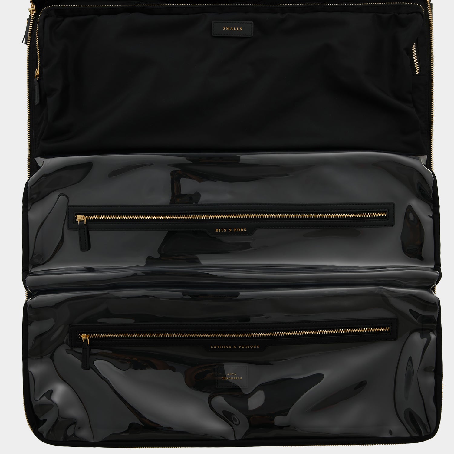 モバイル ワードローブ -

          
            Recycled Nylon with PU in Black -
          

          Anya Hindmarch JP
