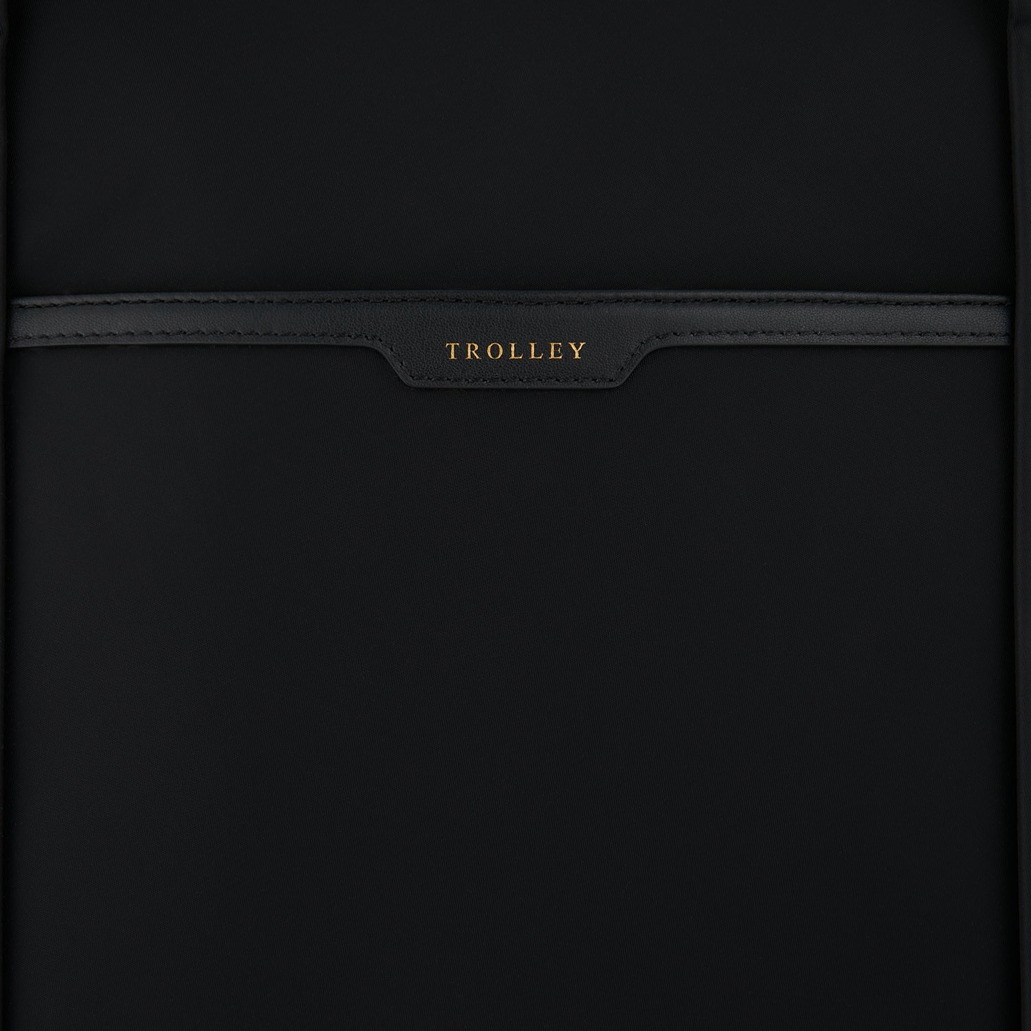 モバイル ワードローブ -

          
            Recycled Nylon with PU in Black -
          

          Anya Hindmarch JP
