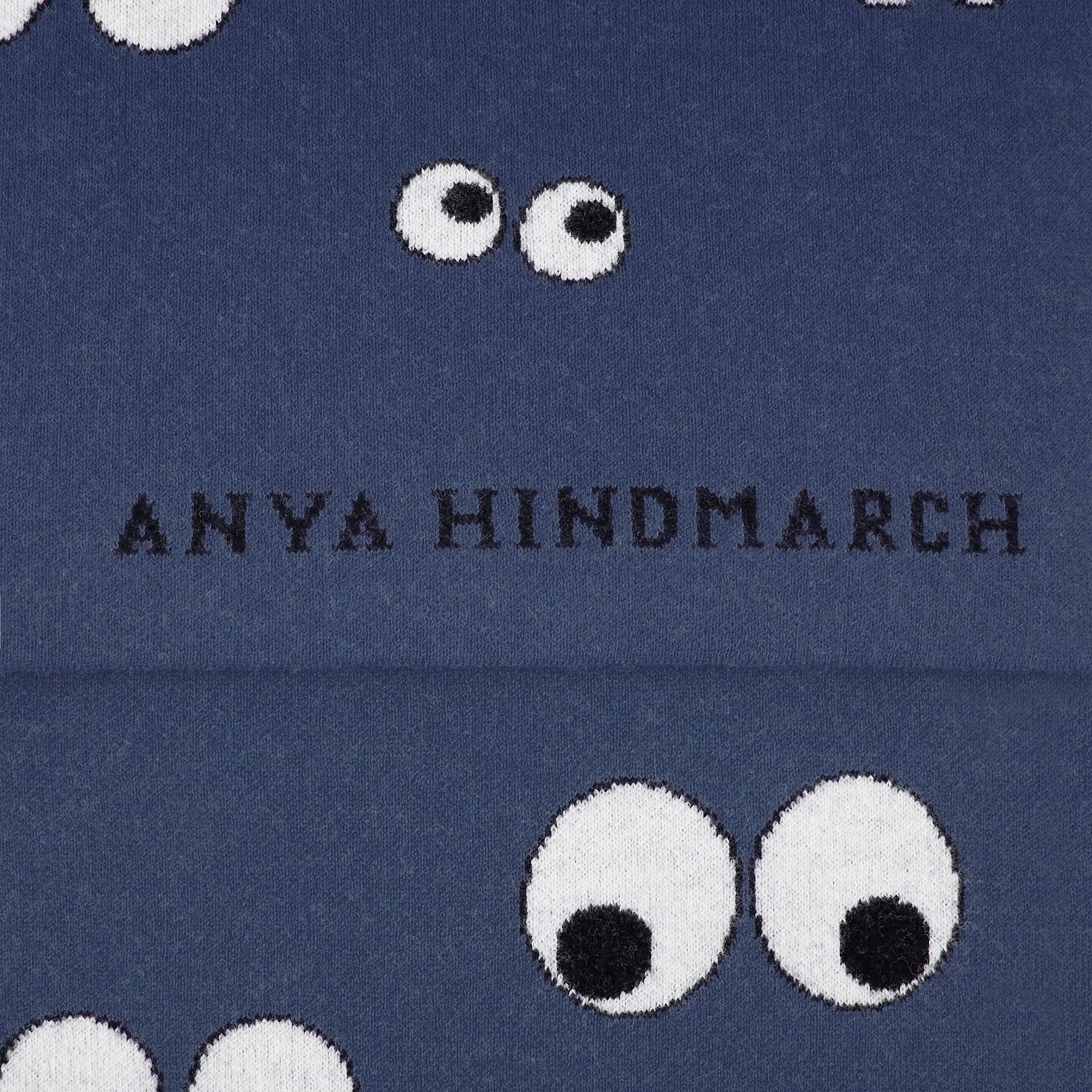 オールオーバーアイズ ブランケット -

                  
                    Lambswool in Dark Petrol -
                  

                  Anya Hindmarch JP
