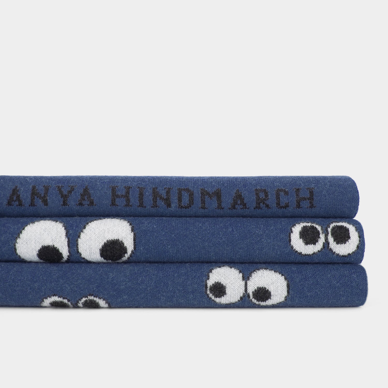 オールオーバーアイズ ブランケット -

                  
                    Lambswool in Dark Petrol -
                  

                  Anya Hindmarch JP
