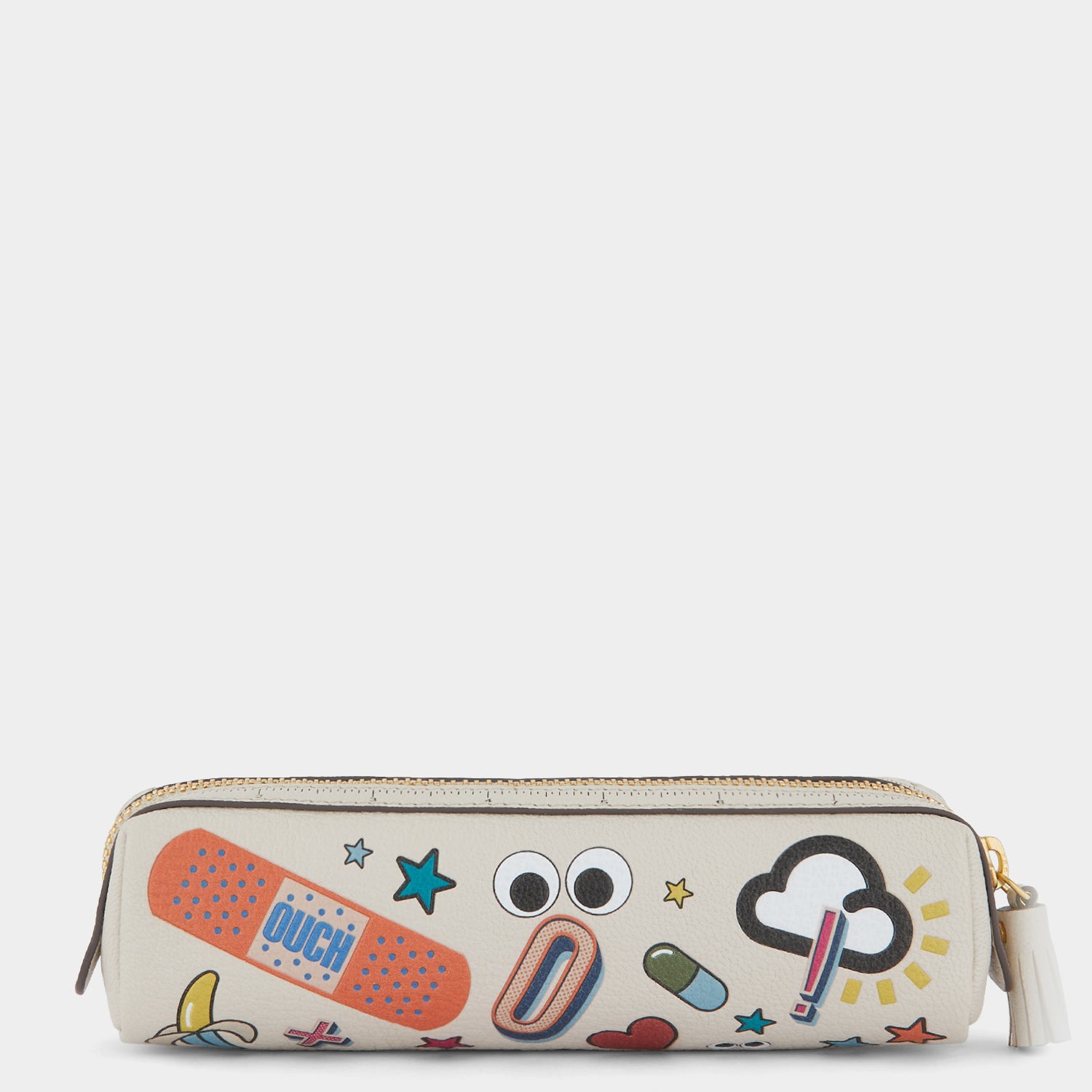 オールオーバーステッカー ペンケース -

                  
                    Shiny Capra in Chalk -
                  

                  Anya Hindmarch JP
