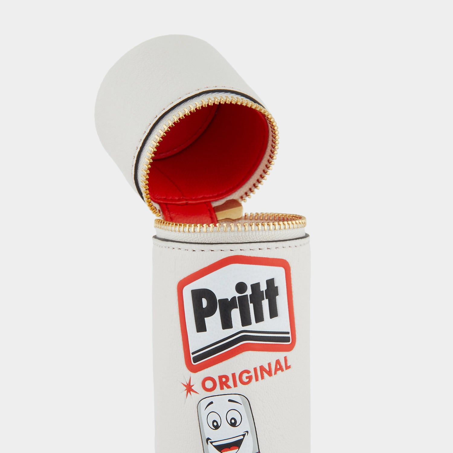 「Pritt Stick」ペンケース -

                  
                    Capra in Optic White -
                  

                  Anya Hindmarch JP
