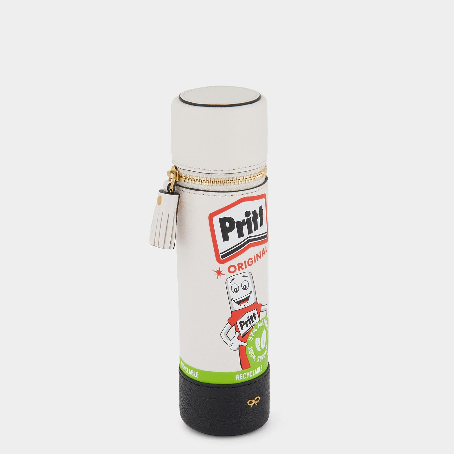 「Pritt Stick」ペンケース -

                  
                    Capra in Optic White -
                  

                  Anya Hindmarch JP

