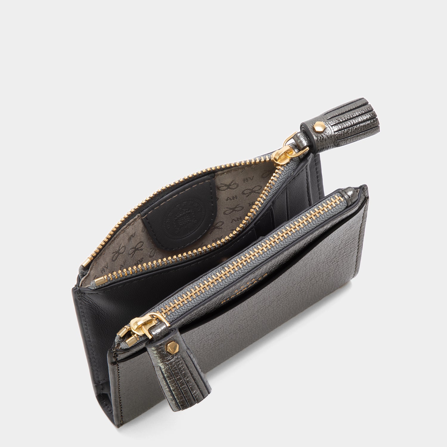 スモール ダブルジップ ウォレット -

                  
                    Capra in Anthracite -
                  

                  Anya Hindmarch JP
