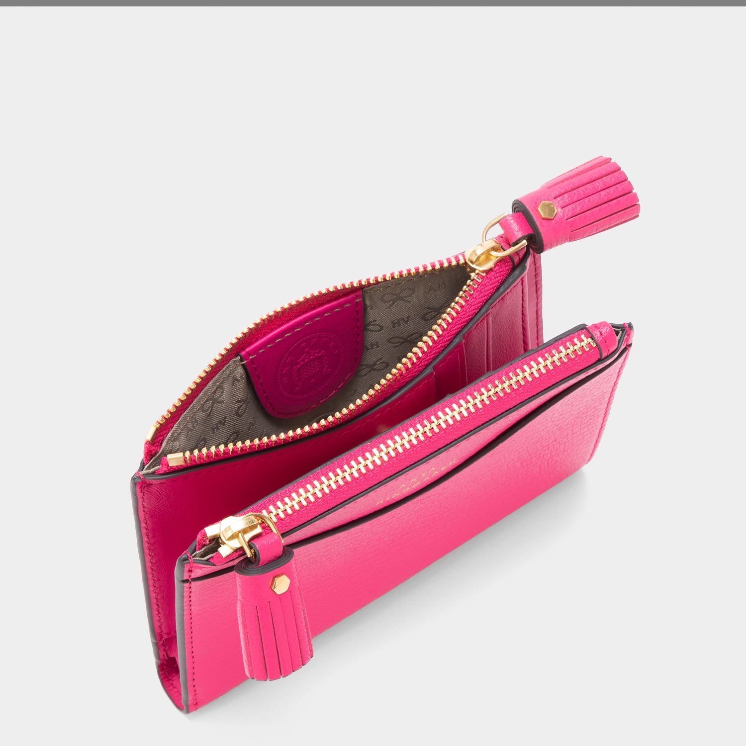 スモール ダブルジップ ウォレット -

                  
                    Capra in Pink -
                  

                  Anya Hindmarch JP
