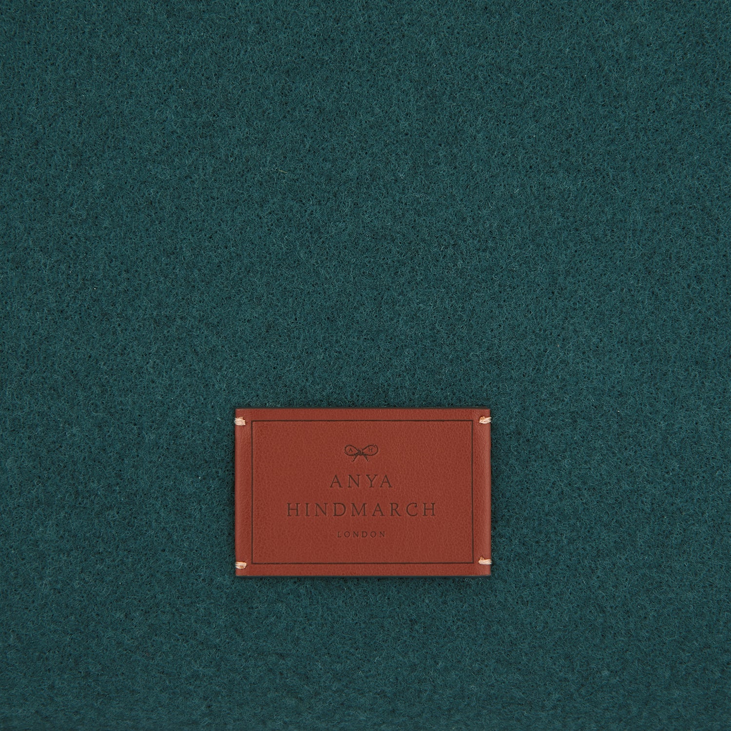 「スプライト」フェルト トート -

                  
                    Recycled Felt in Kelp -
                  

                  Anya Hindmarch JP
