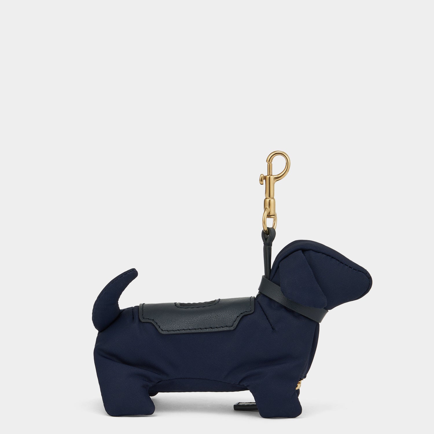 ドッグ プーバッグ チャーム -

                  
                    Regenerated ECONYL® in Ink -
                  

                  Anya Hindmarch JP
