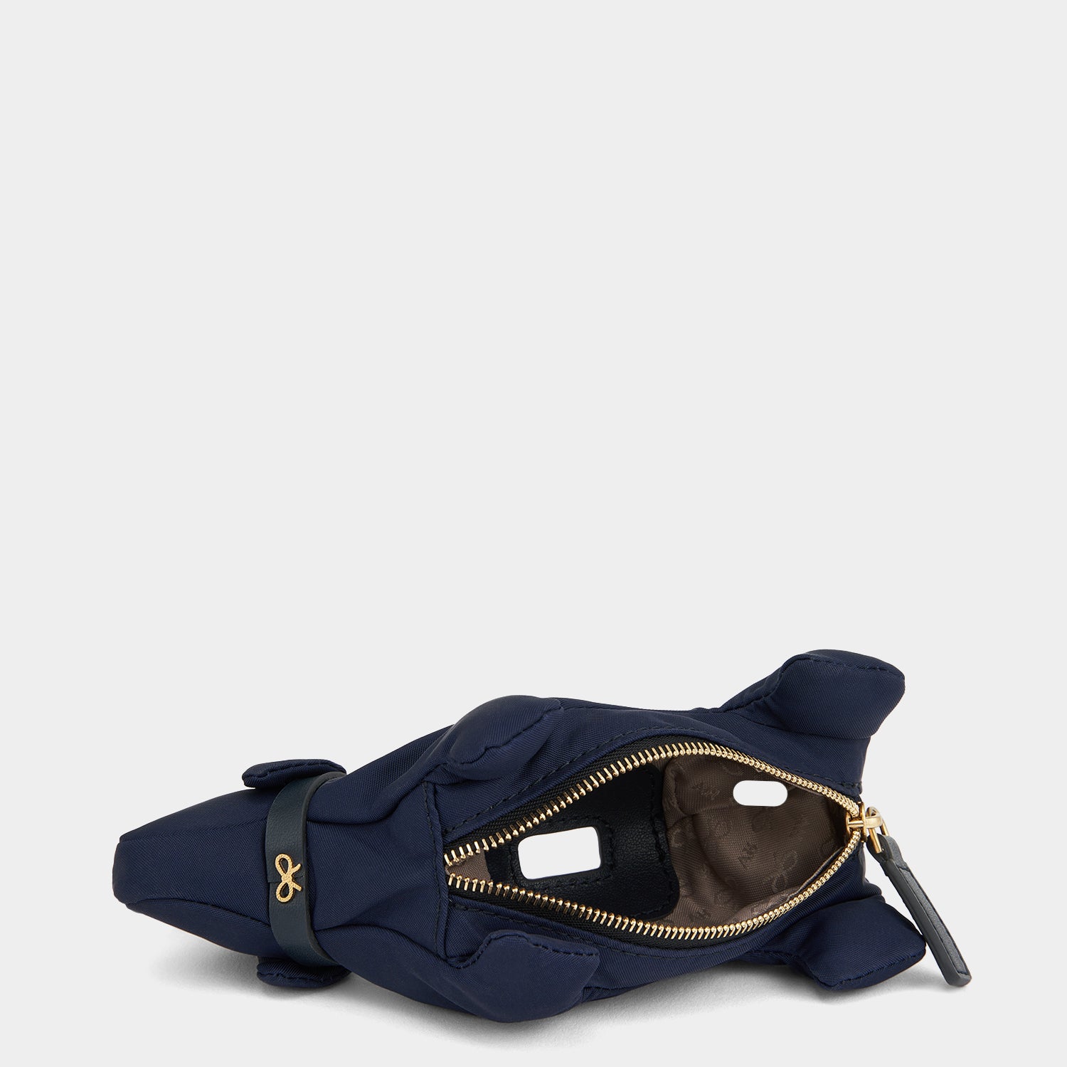 ドッグ プーバッグ チャーム -

                  
                    Regenerated ECONYL® in Ink -
                  

                  Anya Hindmarch JP
