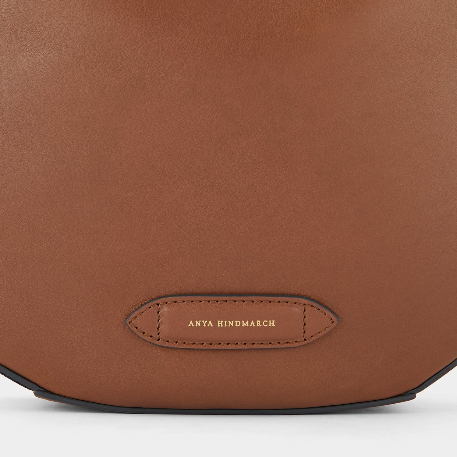 ナストロ ホーボー スモール -

                  
                    Flat Leather in Cedar -
                  

                  Anya Hindmarch JP
