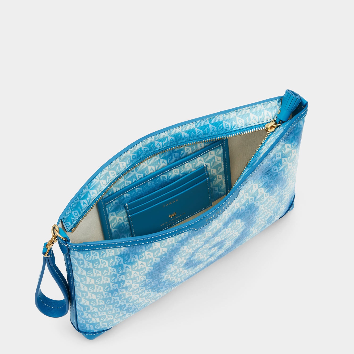 「I AM A Plastic Bag」 タイダイ ポシェット -

                  
                    Recycled Canvas in Peacock -
                  

                  Anya Hindmarch JP
