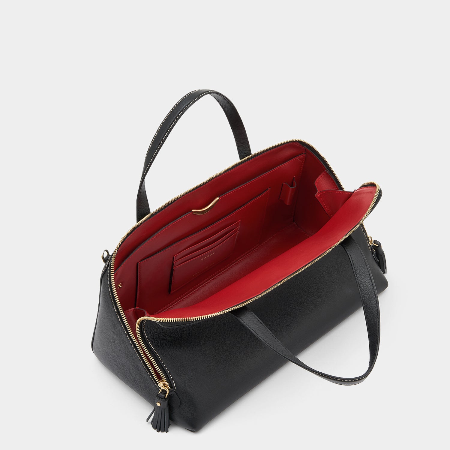 ウェッジ クロスボディ -

                  
                    Classic Calf in Black -
                  

                  Anya Hindmarch JP
