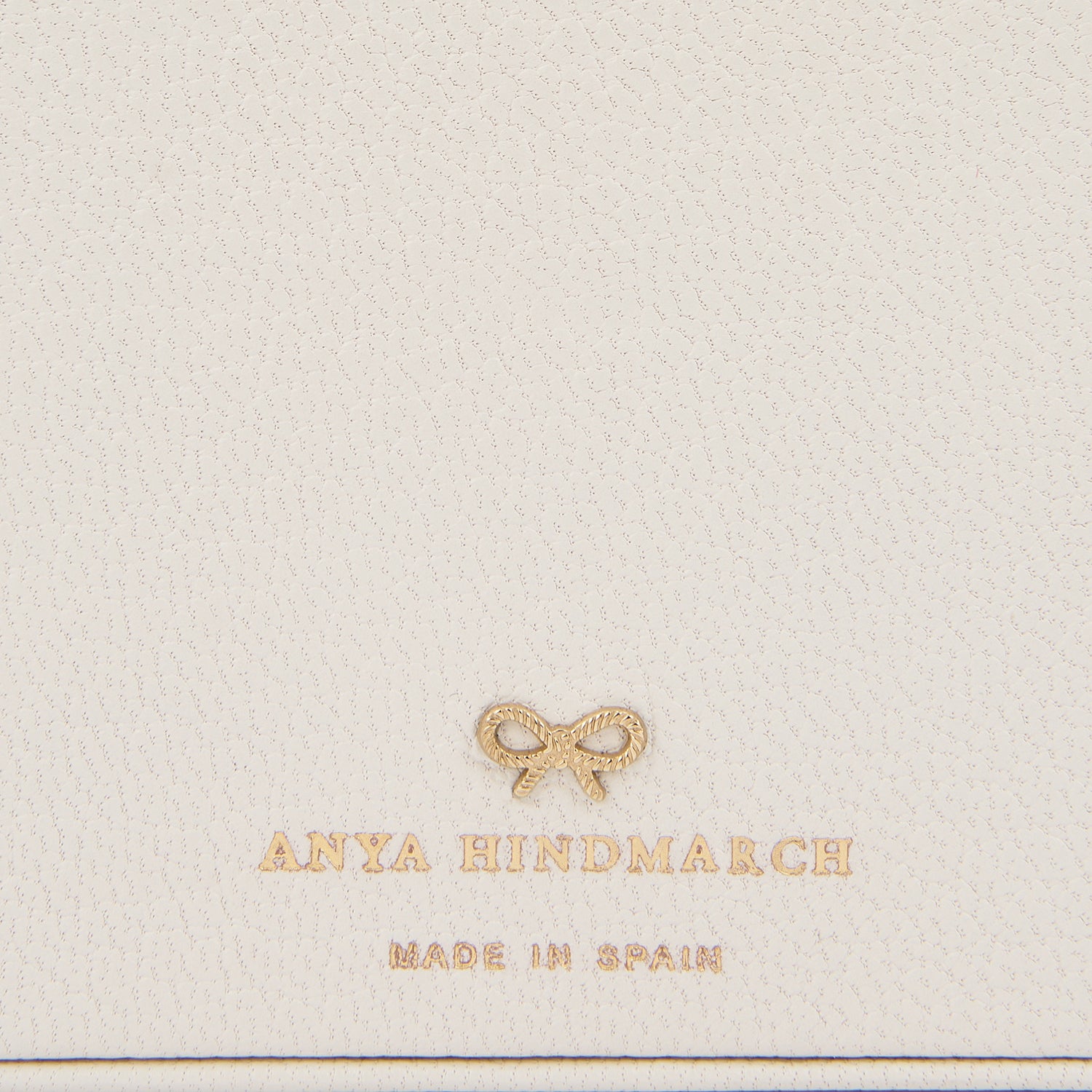 「Jelly Babies」 ボックス -

                  
                    Capra Leather in Chalk -
                  

                  Anya Hindmarch JP
