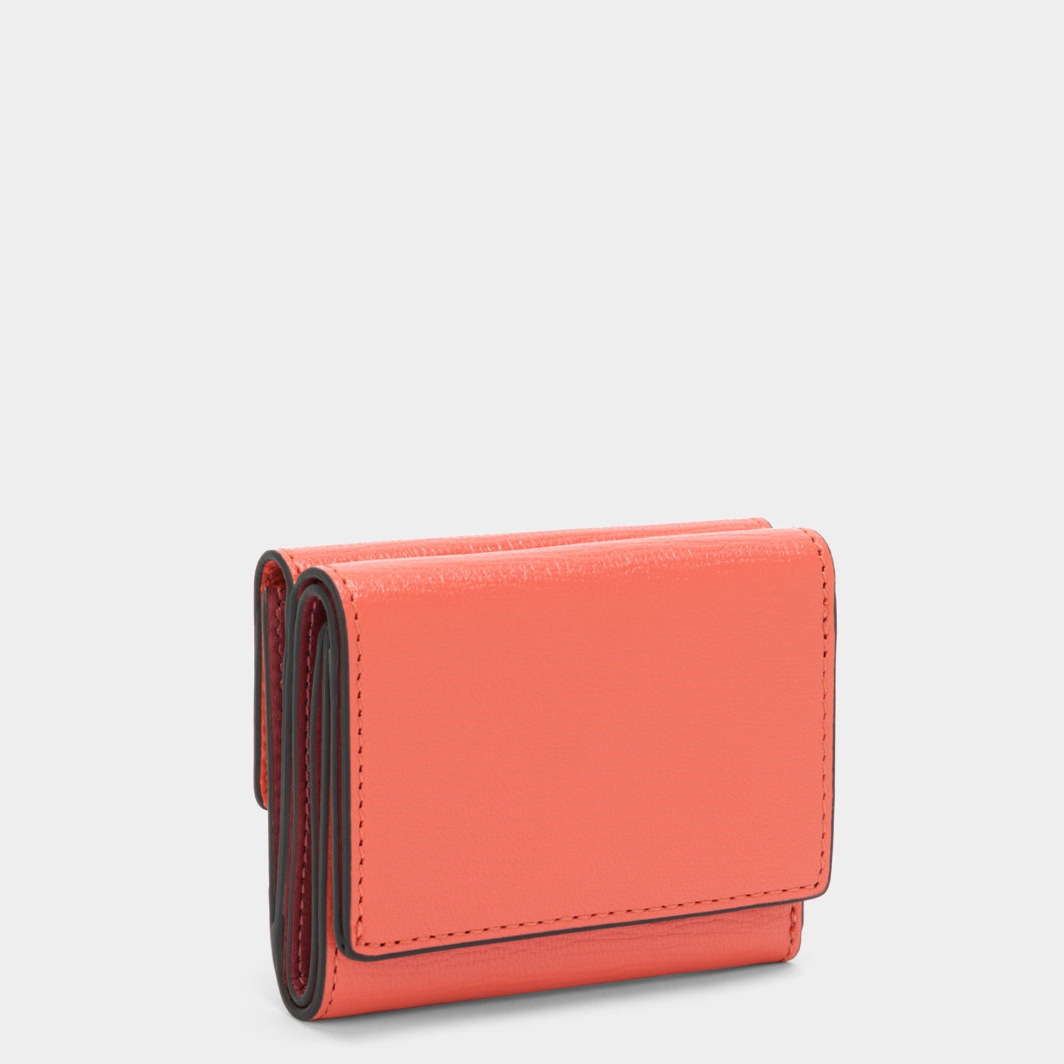 三つ折り ウォレット -

                  
                    Grainy Capra in Flamingo -
                  

                  Anya Hindmarch JP
