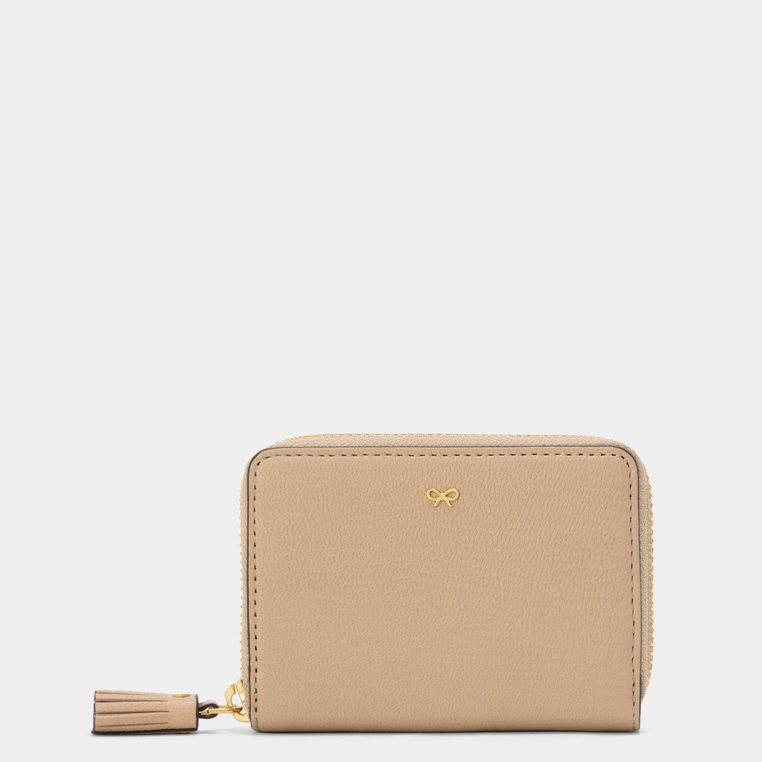 スモール ジップ ラウンド ウォレット -

                  
                    Capra in Light Nude -
                  

                  Anya Hindmarch JP
