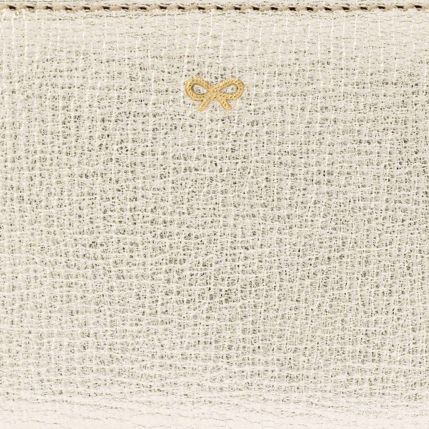 スモール ジップ ラウンド ウォレット -

                  
                    Metallic Capra in Pale Gold -
                  

                  Anya Hindmarch JP

