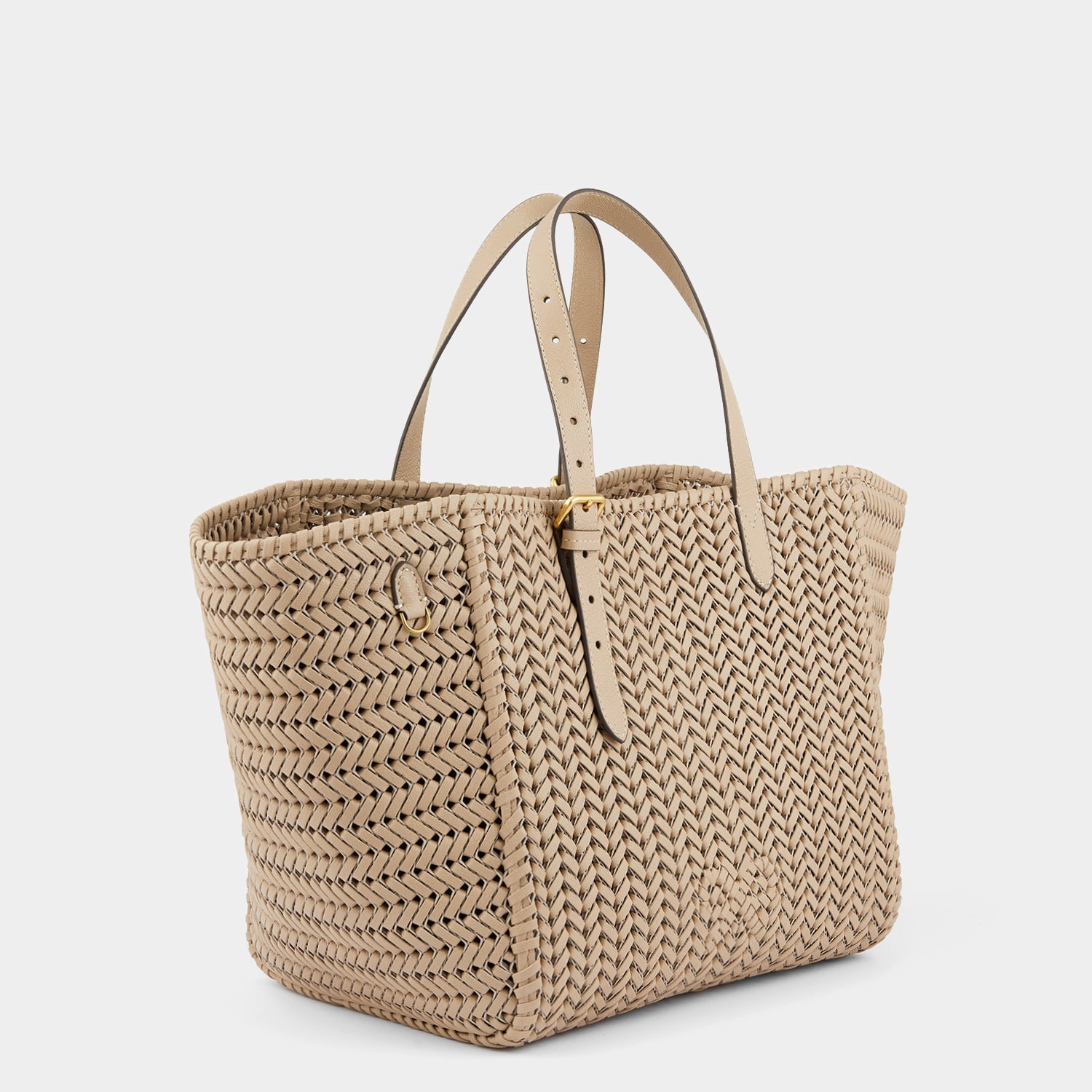 ニーソン スクエア トート -

                  
                    Shiny Capra in Light Nude -
                  

                  Anya Hindmarch JP
