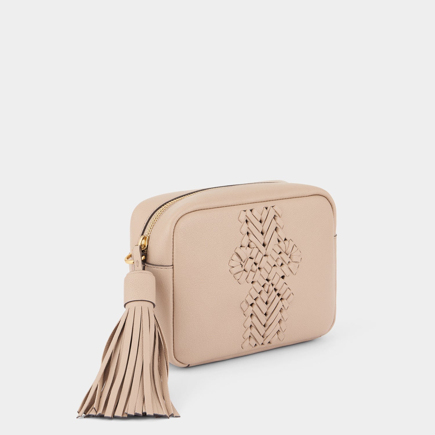 ニーソン タッセル クロスボディ -

                  
                    Shiny Capra in Light Nude -
                  

                  Anya Hindmarch JP
