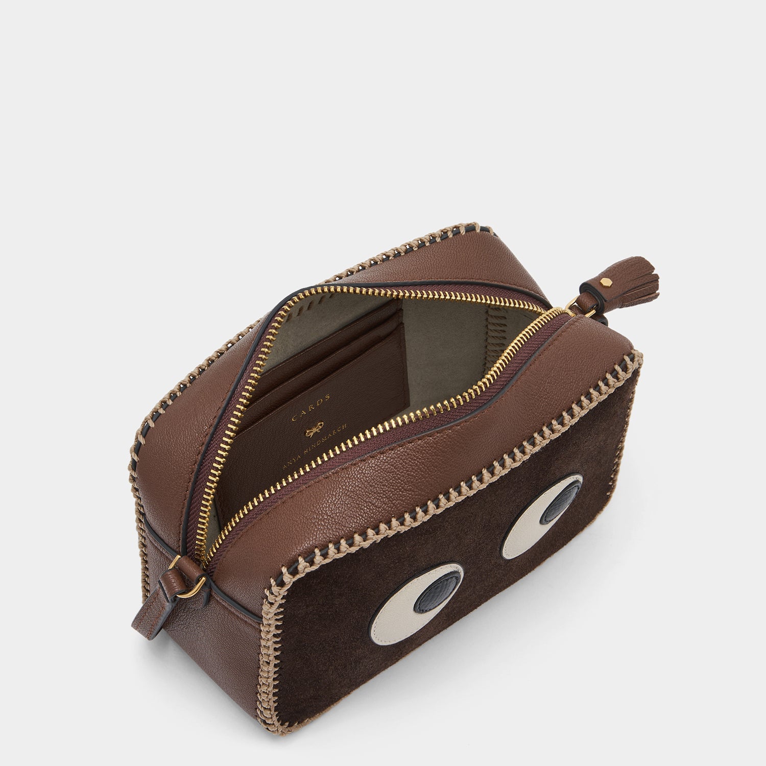 アイズ クロスボディ -

                  
                    Suede in Truffle -
                  

                  Anya Hindmarch JP
