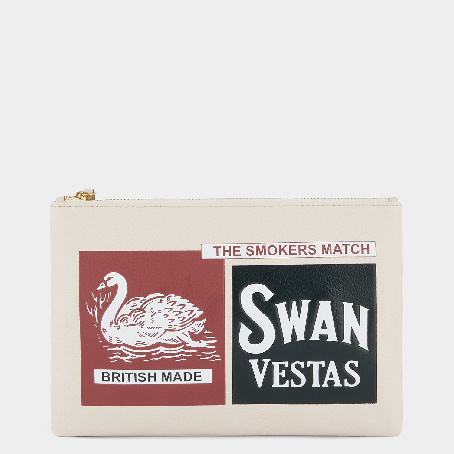 「Swan」タッセル クラッチ -

                  
                    Shiny Capra in Chalk -
                  

                  Anya Hindmarch JP

