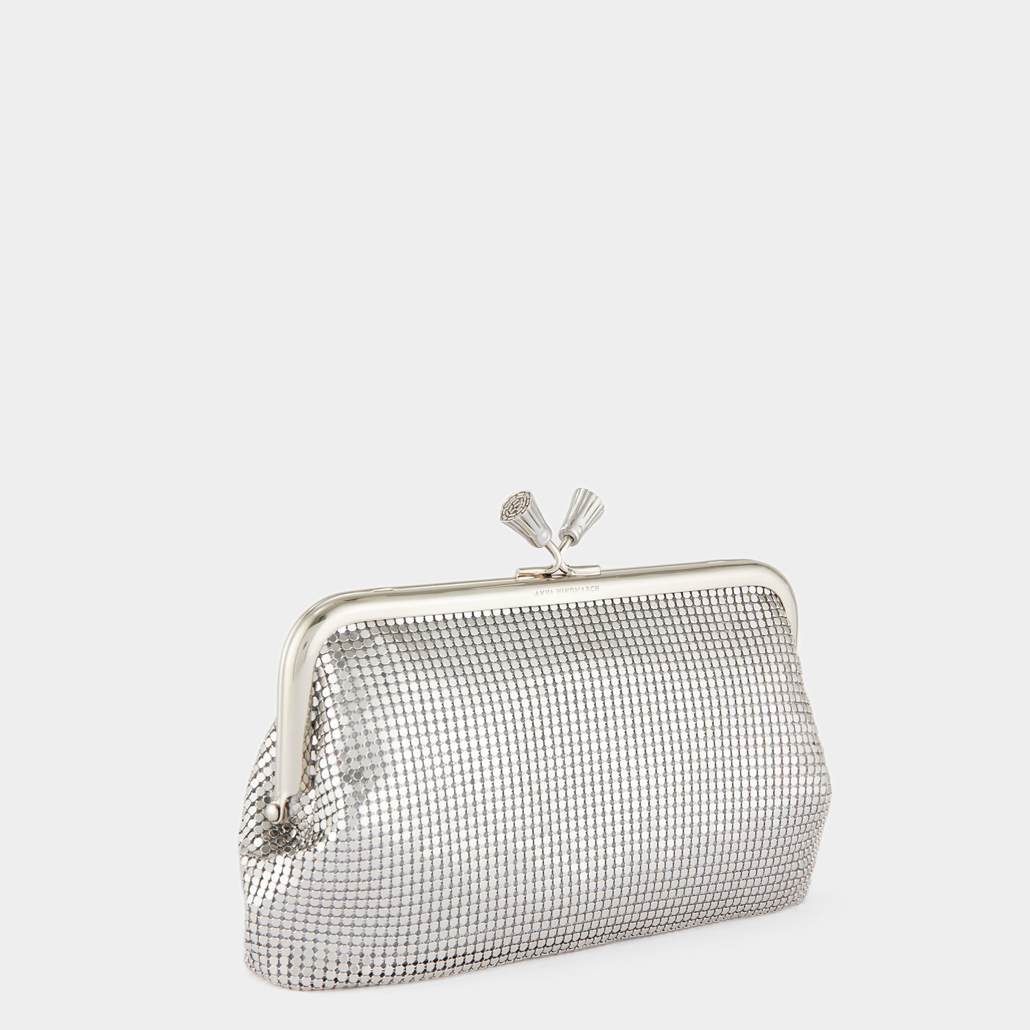 モード タッセル クラッチ -

                  
                    Metal Mesh in Silver -
                  

                  Anya Hindmarch JP
