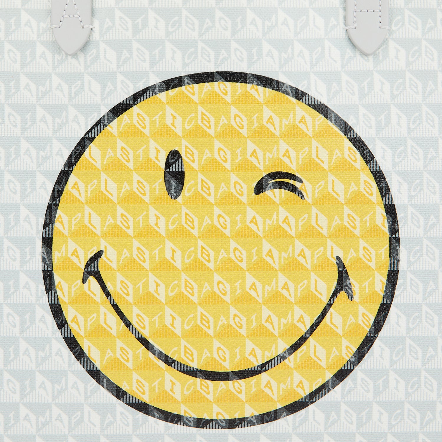 「I AM A Plastic Bag」 ウィンク トート -

                  
                    Recycled Coated Canvas in Frost -
                  

                  Anya Hindmarch JP
