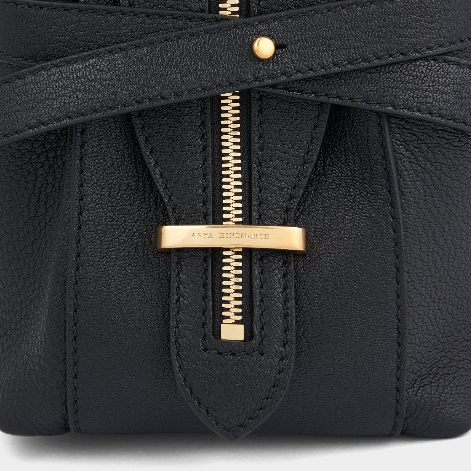 ウィルソン -

                  
                    Grain Leather in Black -
                  

                  Anya Hindmarch JP
