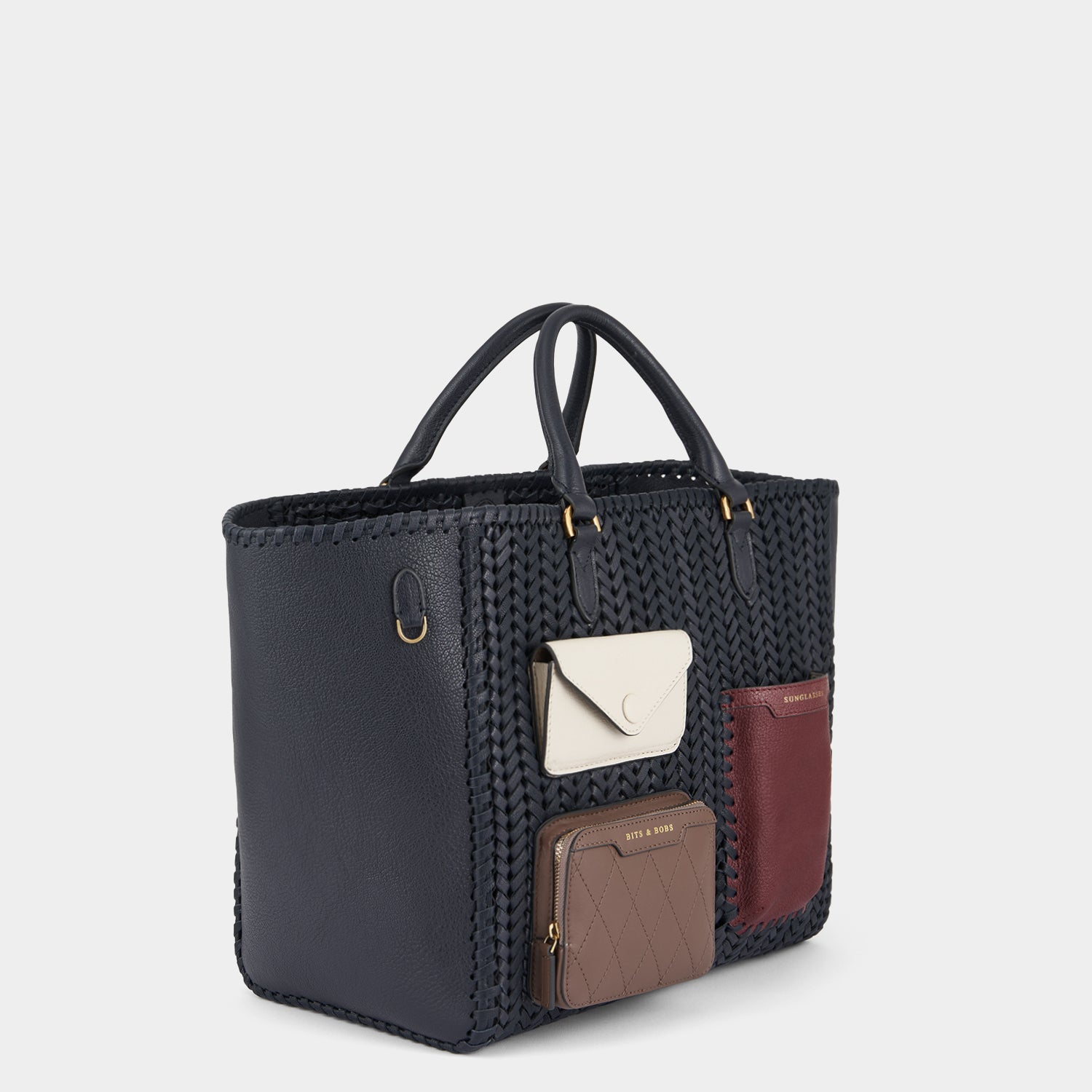 ニーソン スクエア トート -

                  
                    Shiny Capra in Marine -
                  

                  Anya Hindmarch JP
