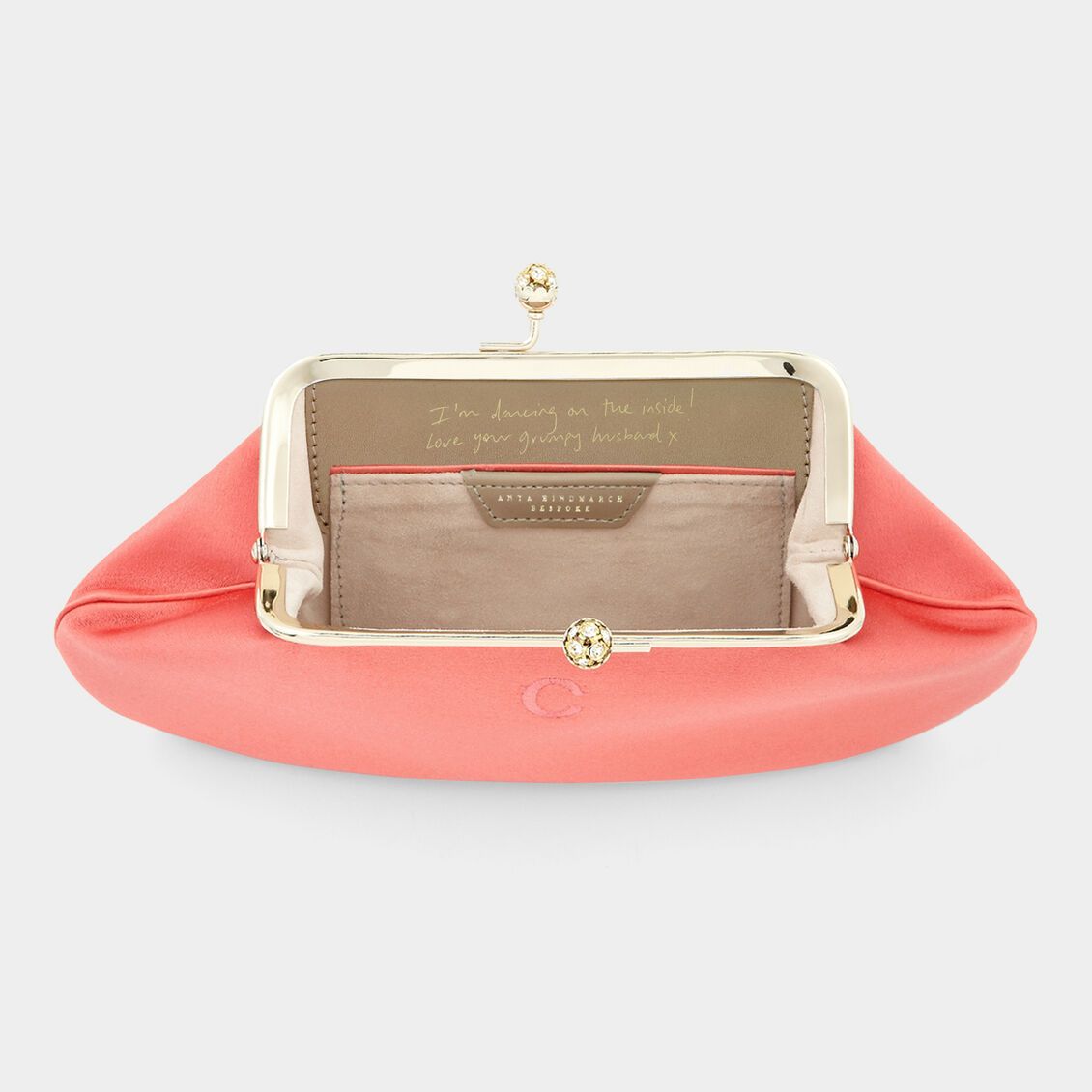 ビスポーク モード -

                  
                    Satin in Coral -
                  

                  Anya Hindmarch JP
