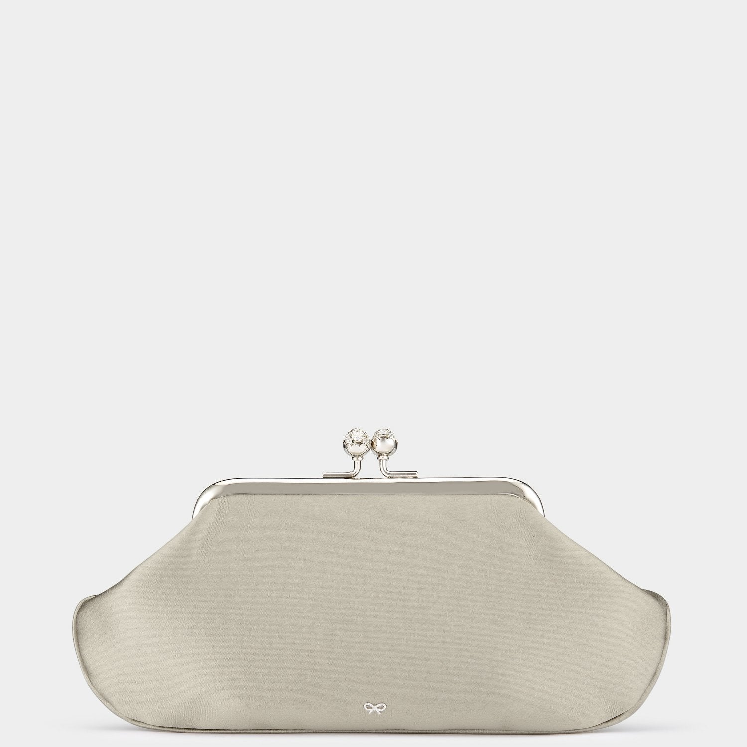 ビスポーク モード -

                  
                    Satin in Silver -
                  

                  Anya Hindmarch JP
