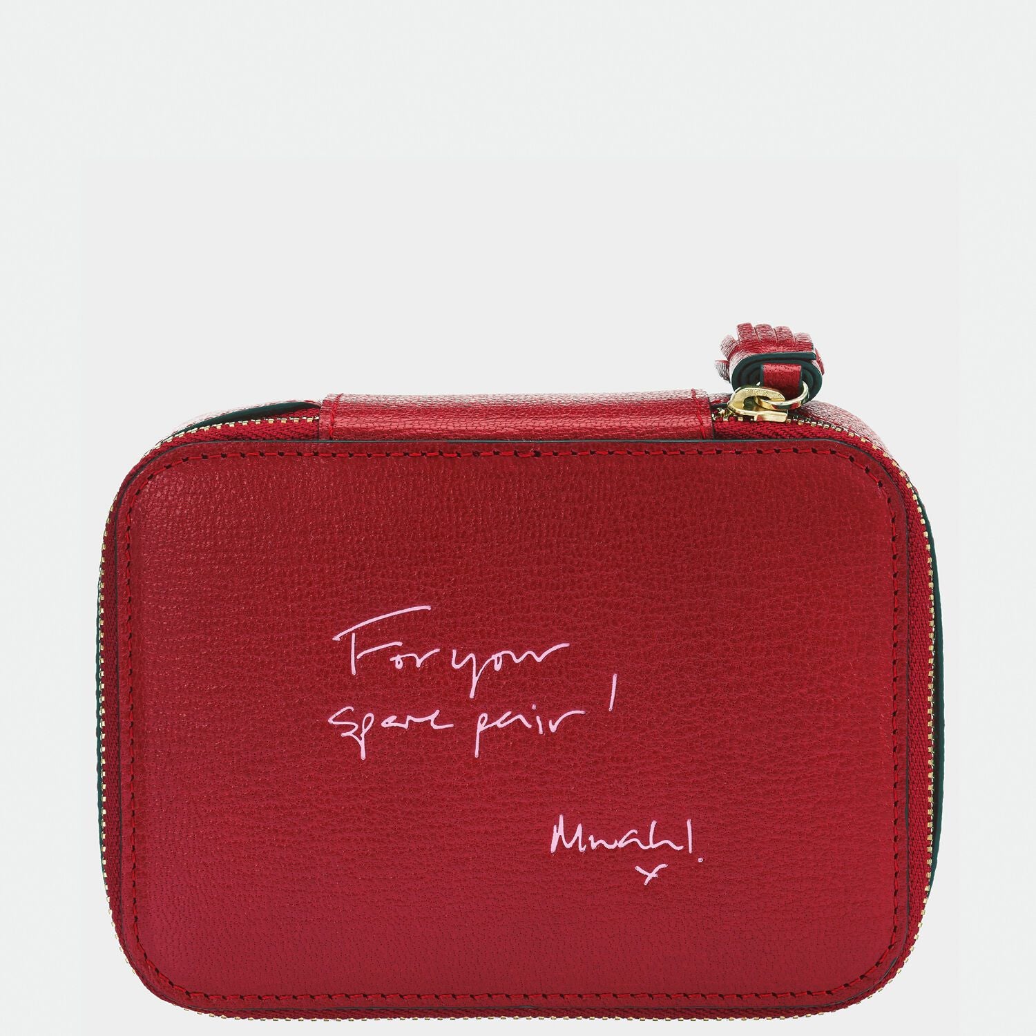 ビスポーク キープセイク ボックス ミディアム -

                  
                    Capra in Red -
                  

                  Anya Hindmarch JP
