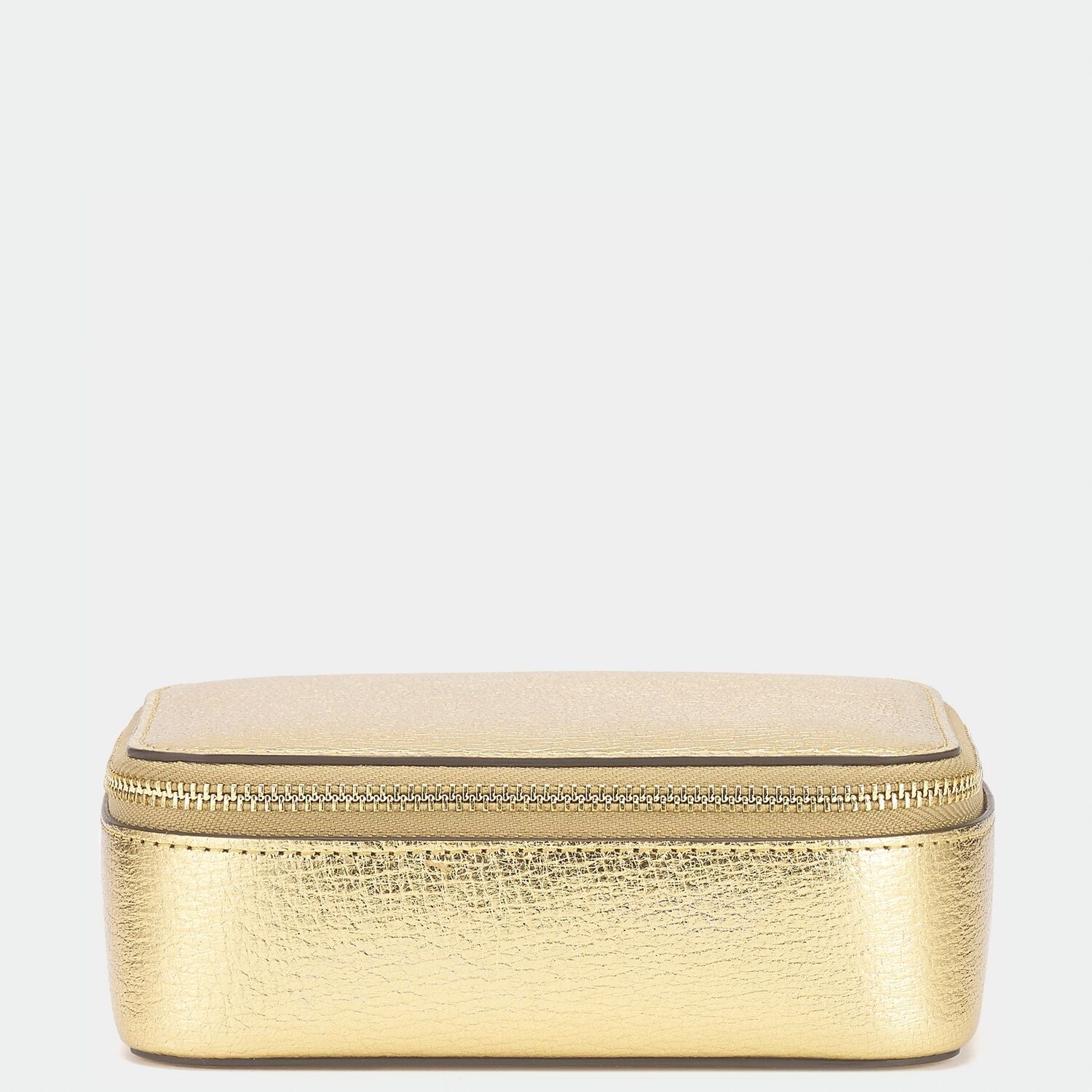 ビスポーク キープセイク ボックス ミディアム -

                  
                    Metallic Capra in Pale Gold -
                  

                  Anya Hindmarch JP
