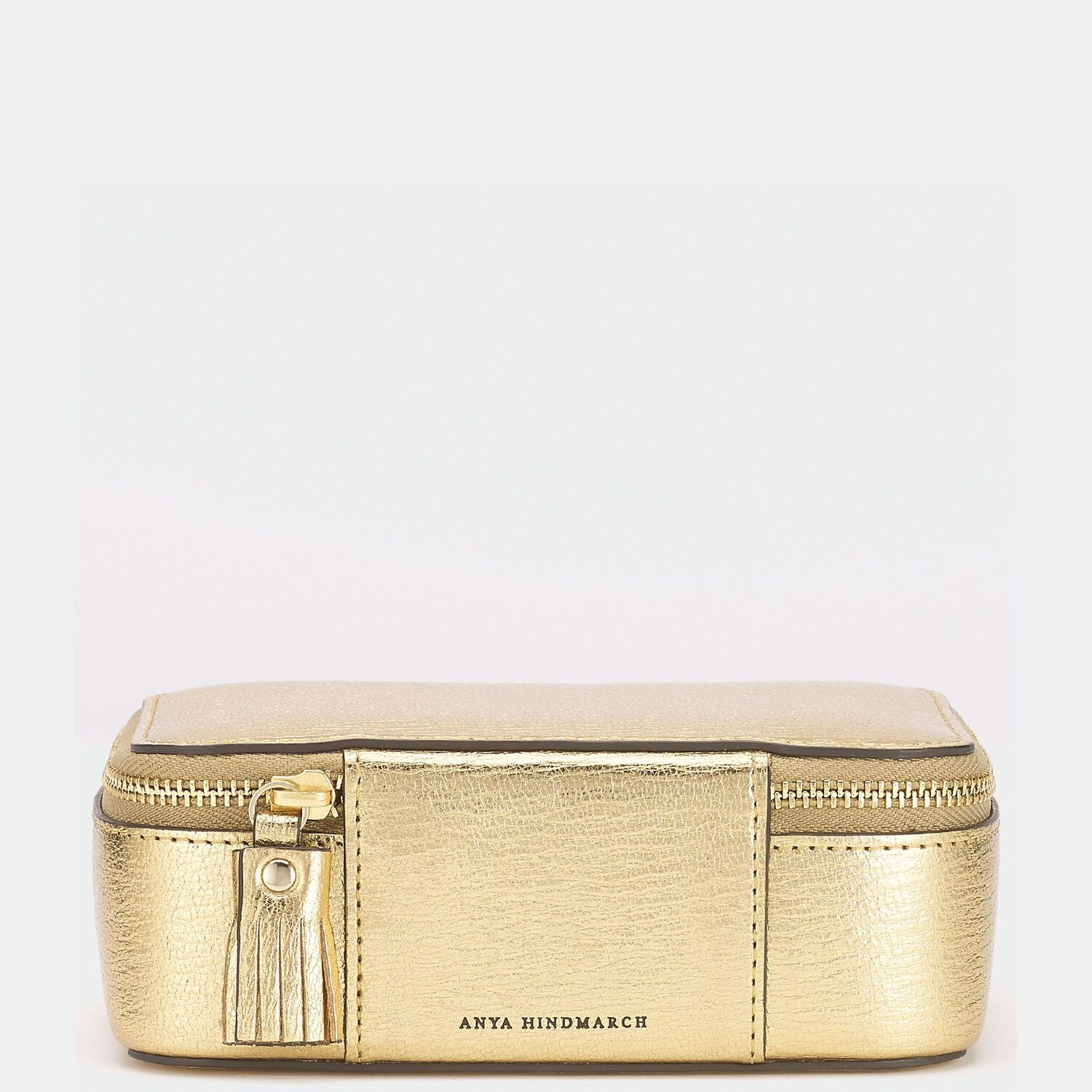 ビスポーク キープセイク ボックス ミディアム -

                  
                    Metallic Capra in Pale Gold -
                  

                  Anya Hindmarch JP
