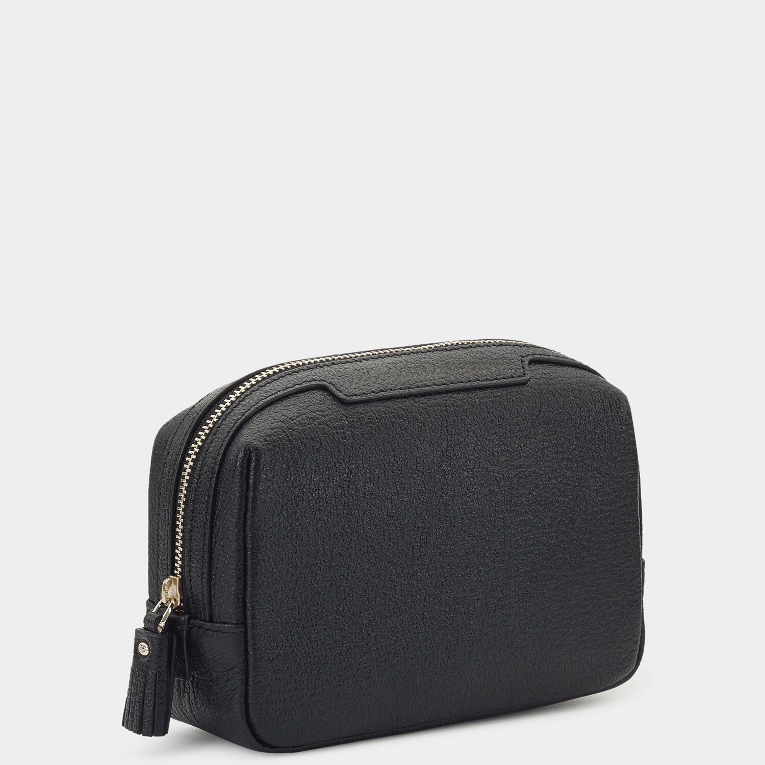 ビスポーク ポーチ スモール -

                  

                  Anya Hindmarch JP
