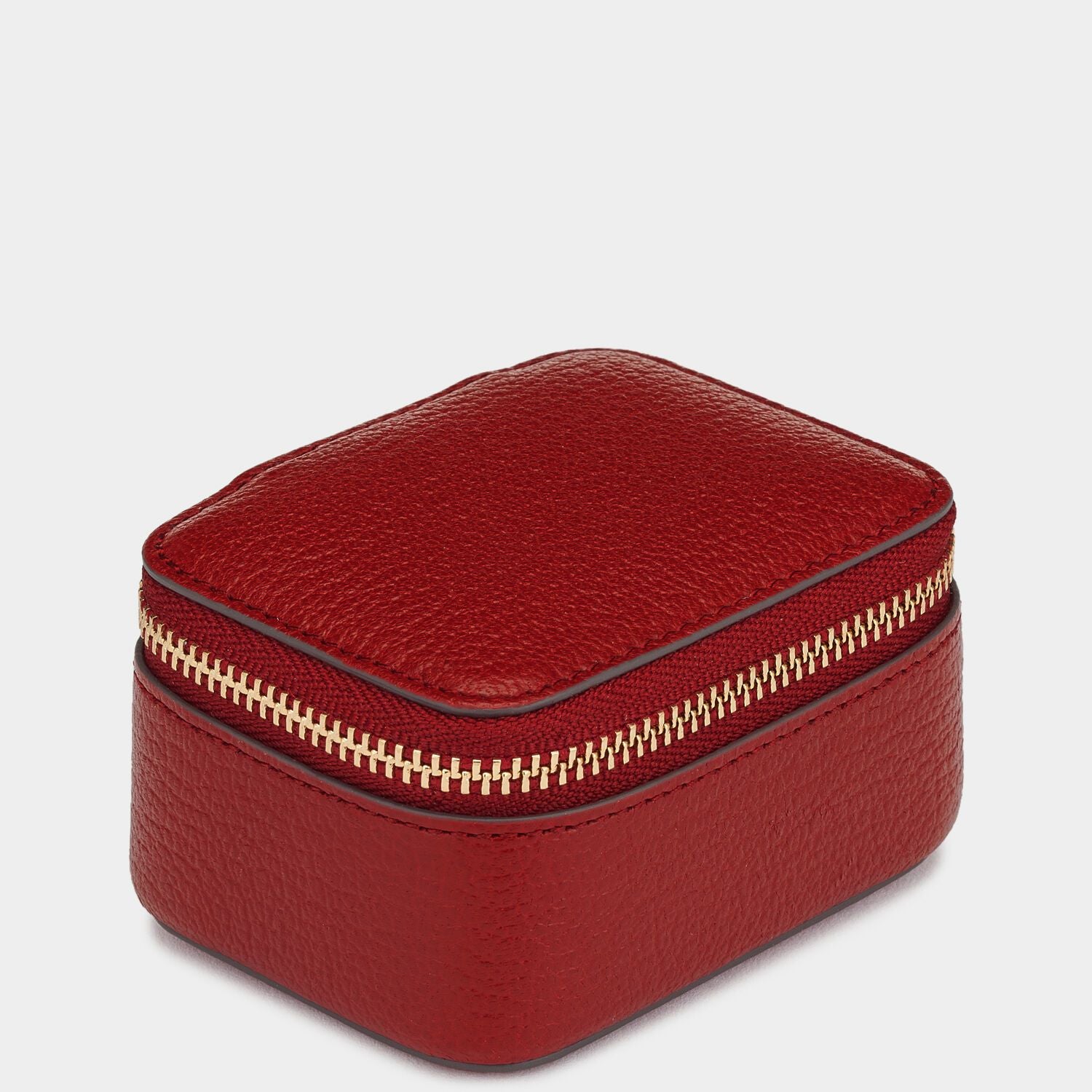 ビスポーク キープセイク ボックス スモール -

                  
                    Capra in Red -
                  

                  Anya Hindmarch JP
