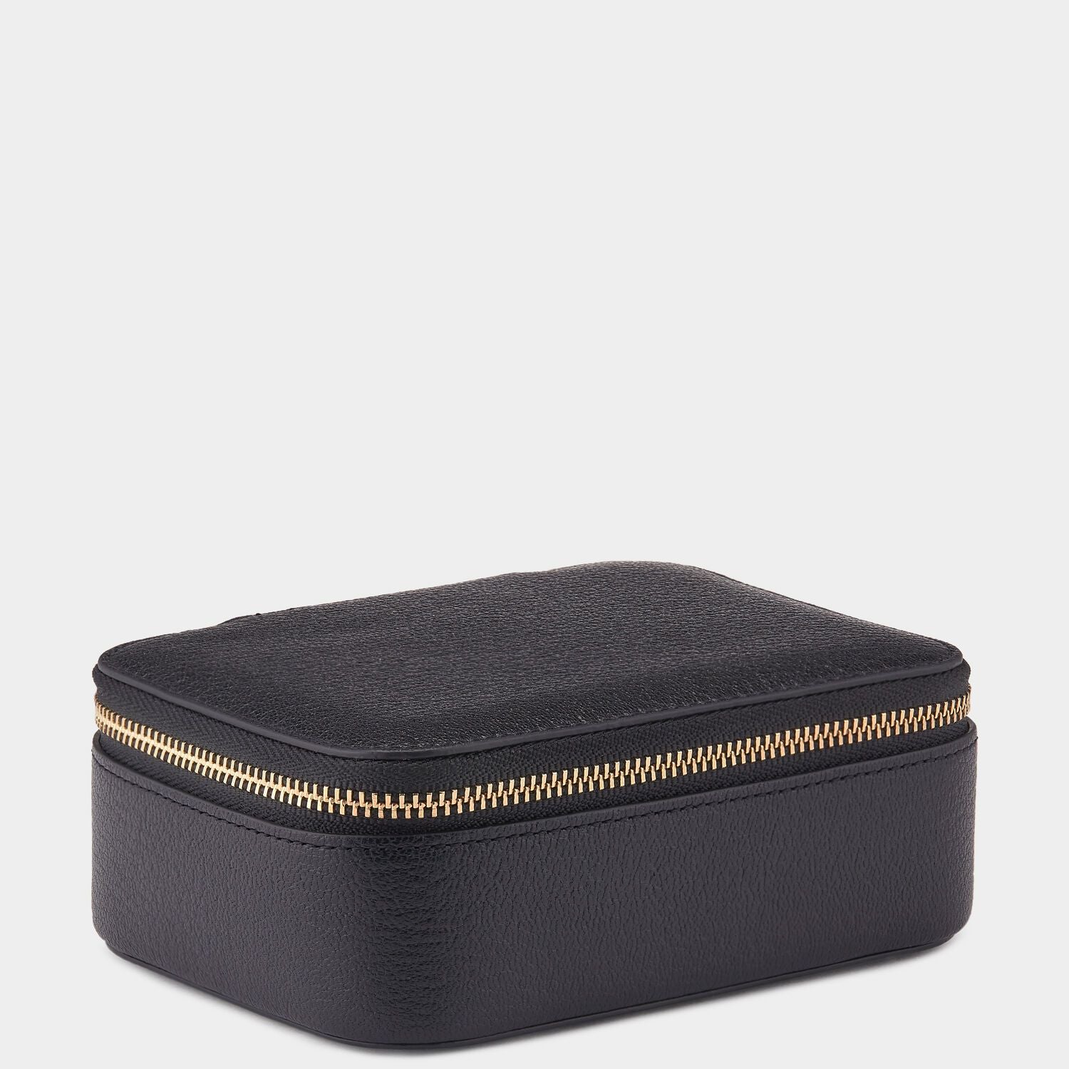 ビスポーク キープセイク ボックス ミディアム -

                  
                    Capra in Black -
                  

                  Anya Hindmarch JP
