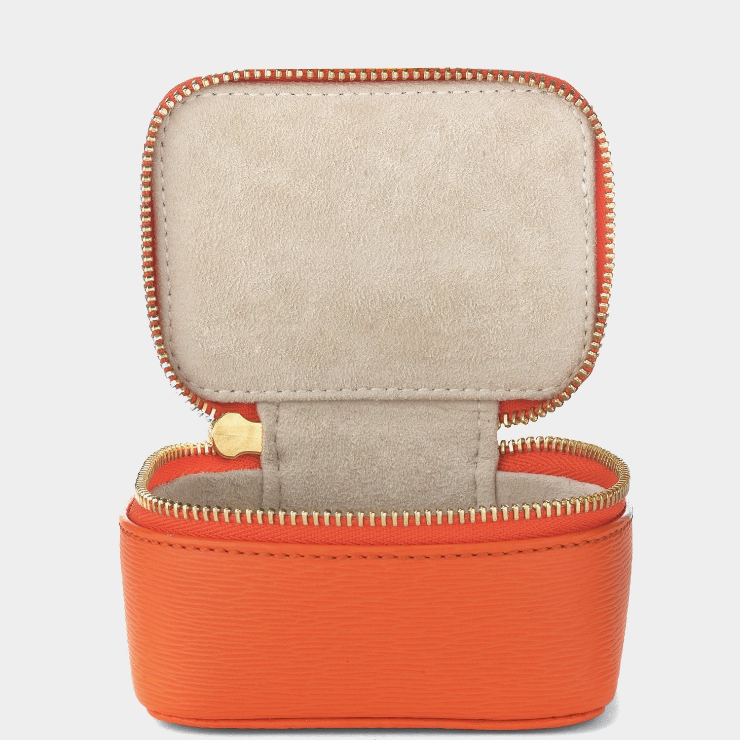 ビスポーク キープセイク ボックス スモール -

                  
                    London Grain in Clementine -
                  

                  Anya Hindmarch JP
