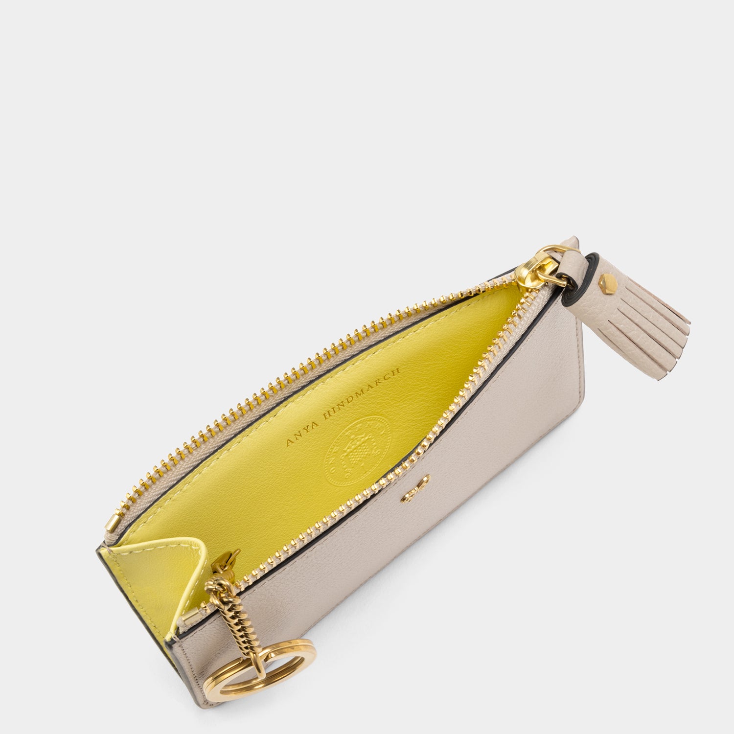 ジップ カードケース -

                  
                    Capra in Grey White -
                  

                  Anya Hindmarch JP
