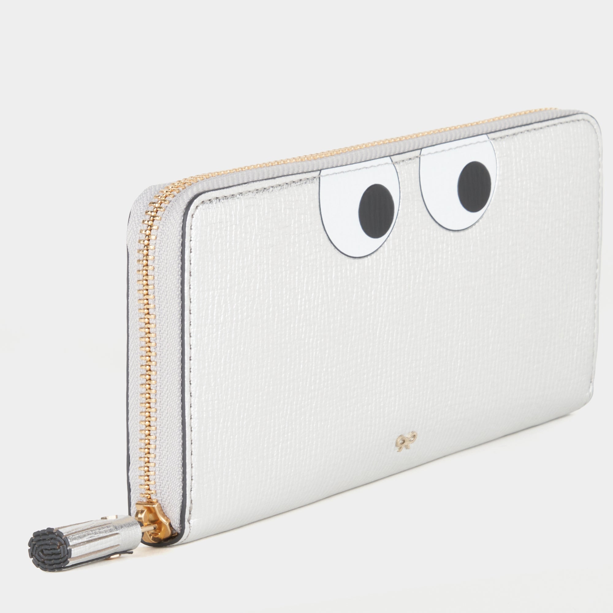 アイズ ラージ ジップ ウオレット -

                  
                    Capra in Silver -
                  

                  Anya Hindmarch JP
