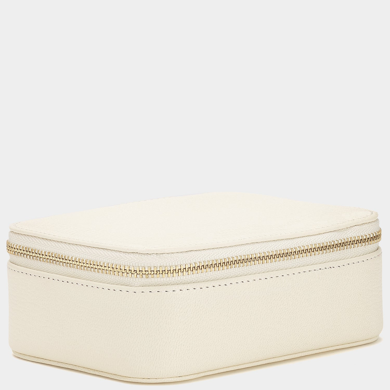 ビスポーク キープセイク ボックス ミディアム -

                  
                    Capra in Bone -
                  

                  Anya Hindmarch JP
