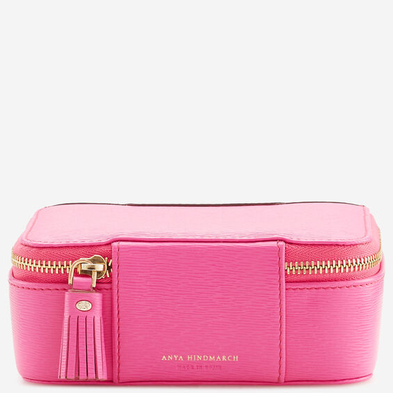 ビスポーク・キープセイク ボックス・ミディアム -

          
            London Grain in Pink -
          

          Anya Hindmarch JP
