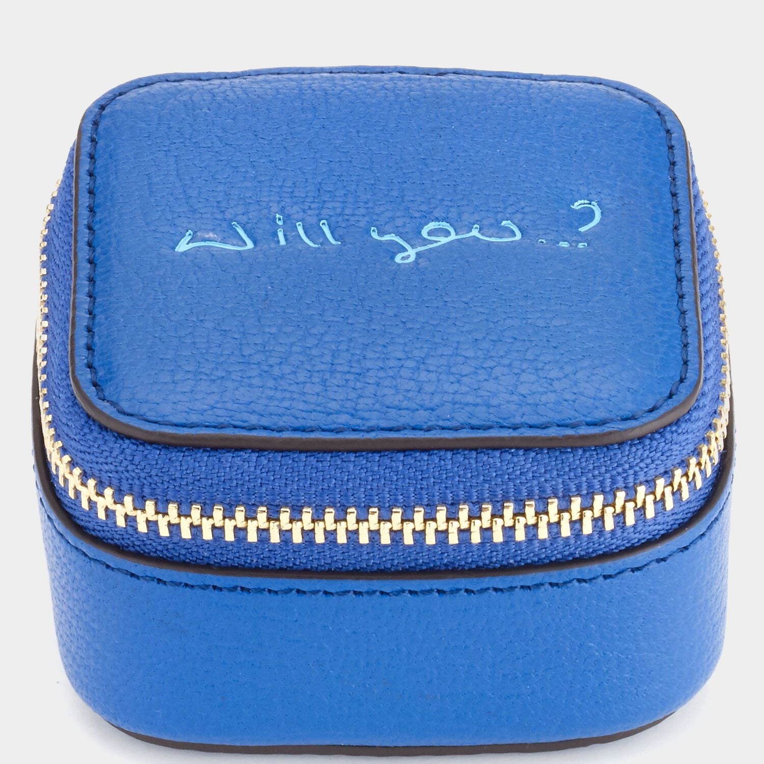 ビスポーク キープセイク ボックス タイニー -

                  
                    Capra in Electric Blue -
                  

                  Anya Hindmarch JP
